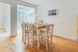 Dining - 4 Bed in Rye (oc-rh1175) (Rye)