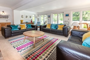 TV, fireplace - 5 Bed in Walberswick (oc-troy) (Walberswick)