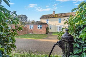Exterior - 3 Bed in Theberton (oc-1pcs) (Theberton)