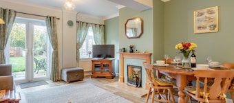 3 Bed in Theberton (oc-1pcs)