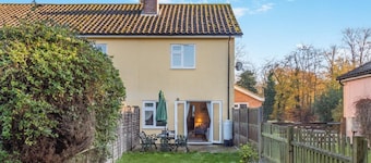 3 Bed in Theberton (oc-1pcs)