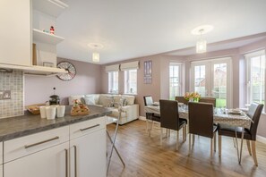 Dining - 4 Bed in Beadnell (oc-s34202) (Beadnell)