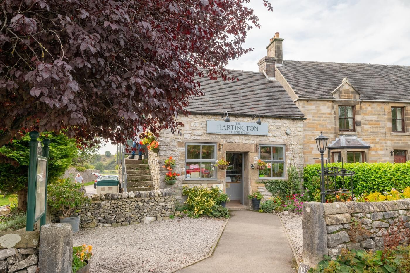 المنشأة من الخارج