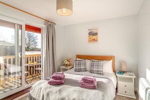 3 Schlafzimmer, Bügeleisen/Bügelbrett, Reisekinderbett, kostenloses WLAN