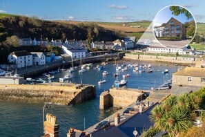 Marina - 2 Bed in Porthleven (oc-1mont) (Porthleven)