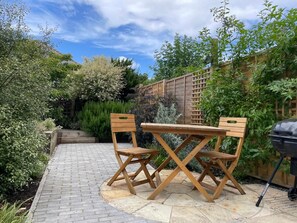 Outdoor dining - 1 Bed in Crakehall (oc-ds955) (Crakehall)