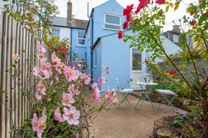 Terrace/patio - 2 Bed in Walmer (oc-ek801) (Deal)