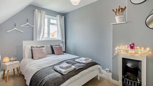 3 chambres, fer et planche à repasser, Wi-Fi gratuit, draps fournis