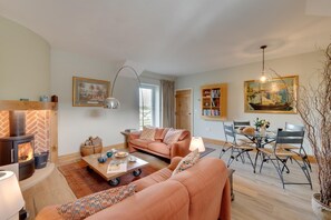 TV, fireplace - 1 Bed in North Stainley (oc-ds1075) (North Stainley)