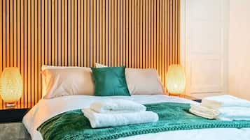 Iron/ironing board, WiFi, bed sheets