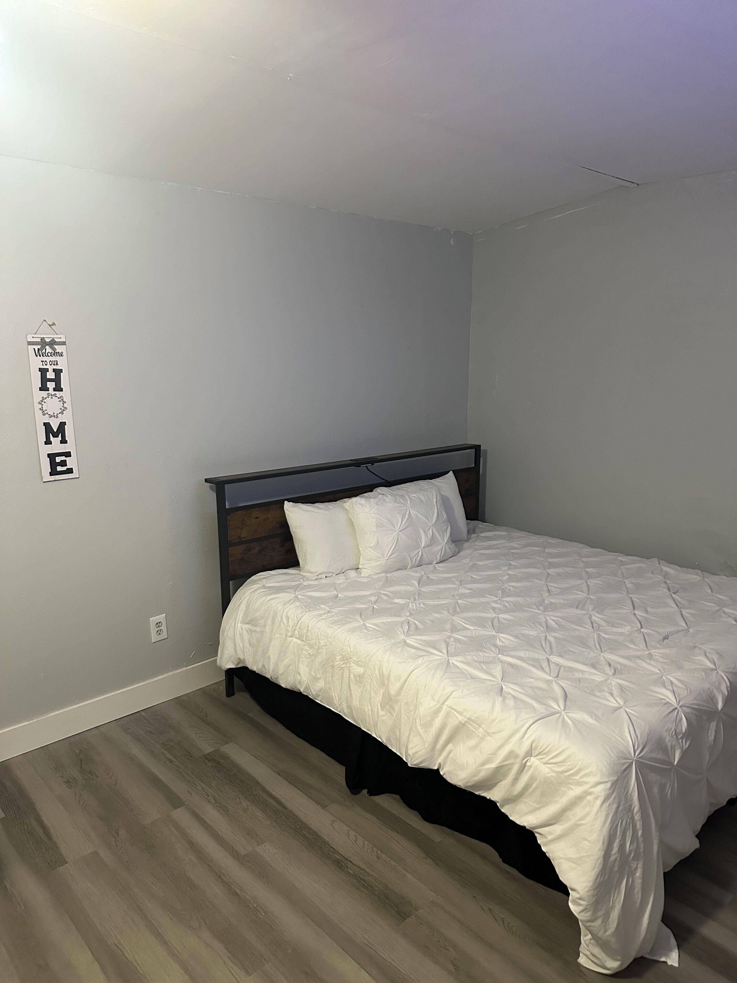 Strykjärn/strykbräda, wi-fi och sängkläder