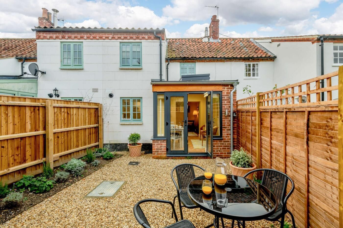 تناول الطعام بالخارج