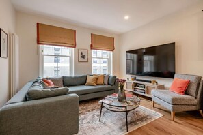 TV - 3 Bed in Cromer (oc-2380) (Cromer)