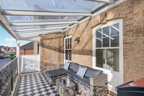 Terrace/patio - 3 Bed in Cromer (oc-2380) (Cromer)