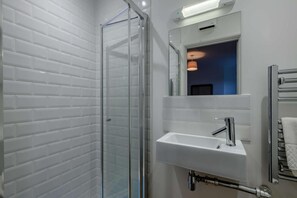 Towels - 2 Bed in Morston (oc-2382) (Morston)