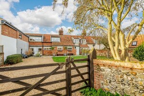 Exterior - 3 Bed in Brancaster (oc-h27159) (Brancaster)