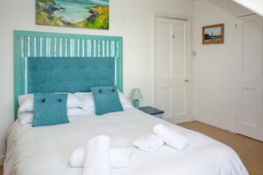 Iron/ironing board, travel cot, free WiFi, bed sheets - 2 Bed in St. Ives (oc-s27149) (Saint Ives)