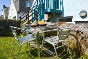 Outdoor dining - 2 Bed in St. Ives (oc-s27149) (Saint Ives)