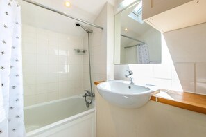 Hair dryer, towels - 2 Bed in King's Lynn (oc-d27204) (East Rudham)