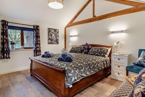 Iron/ironing board, free WiFi, bed sheets - 1 Bed in Swanton Abbott (oc-t26971) (Swanton Abbott)