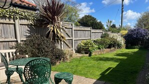 Outdoor dining - 3 Bed in Mundesley (oc-i27202) (Mundesley)