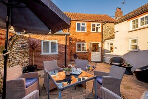 Outdoor dining - 3 Bed in Mundesley (oc-i27202) (Mundesley)