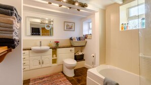 Bathroom - 3 Bed in Mundesley (oc-i27202) (Mundesley)