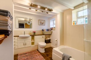 Bathroom - 3 Bed in Mundesley (oc-i27202) (Mundesley)