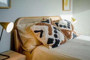 熨斗/熨衫板、可攜式嬰兒床、免費 Wi-Fi、床單