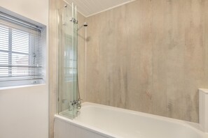 Towels - 4 Bed in Wells-next-the-Sea (oc-t19605) (Wells-next-the-Sea)