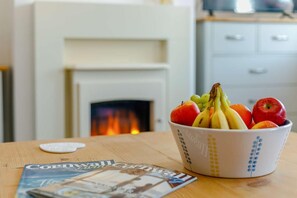 Food and drink - 3 Bed in Porthleven (oc-1seav) (Porthleven)