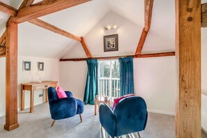 TV - 1 Bed in Eye (oc-tch1) (Eye)