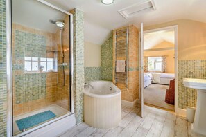 Hair dryer, towels - 2 Bed in Yoxford (oc-c27253) (Wickham Market)