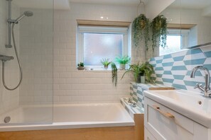 Hair dryer, towels - 3 Bed in Blythburgh (oc-h27263) (Blythburgh)