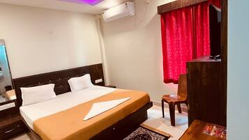 Kahden hengen deluxe-huone | Työpöytä, ilmainen Wi-Fi