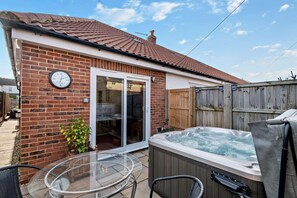 Terrace/patio - 1 Bed in Sheringham (oc-o27284) (Sheringham)