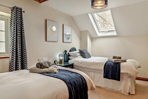 Travel cot, free WiFi, bed sheets - 2 Bed in St. Issey (oc-w27345) (Tredinnick)