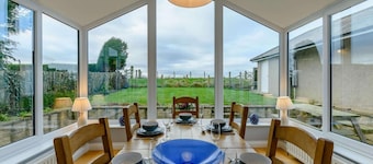 3 Bed in Newton-by-the-Sea (oc-d27259)