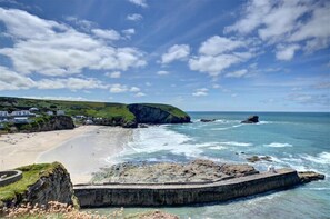 Beach - 4 Bed in Portreath (oc-p27289) (Portreath)