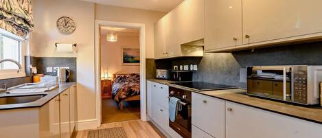 Lavavajillas y utensilios de cocina