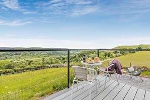 Outdoor dining - 1 Bed in Llangadfan (oc-c27292) (Llangadfan)