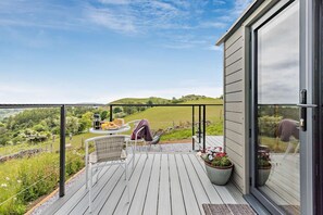 Outdoor dining - 1 Bed in Llangadfan (oc-c27292) (Llangadfan)