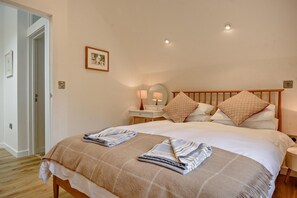 Free WiFi, bed sheets - 2 Bed in Ketteringham (oc-p27381) (Ketteringham)