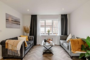 TV - 5 Bed in Mundesley (oc-t26834) (Mundesley)