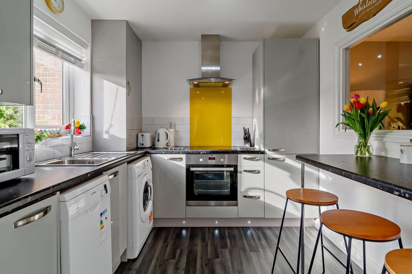 Microwave, oven, dishwasher, cookware/dishes/utensils