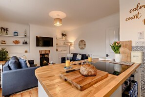 Interior - 2 Bed in Cromer (oc-2379) (Cromer)