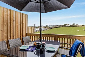 Outdoor dining - 3 Bed in Crantock (oc-s27415) (Crantock)
