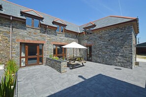 Outdoor dining - 1 Bed in St. Merryn (oc-nel42) (Saint Merryn)
