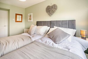 Free WiFi, bed sheets - 2 Bed in Mumbles (oc-t27408) (The Mumbles)