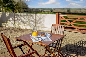 Outdoor dining - 1 Bed in Garras (oc-l27431) (Cury Cross Lanes)